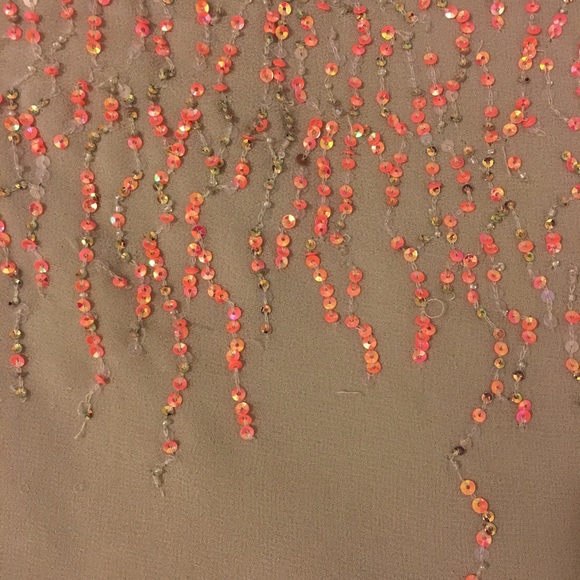 Beautiful Vince Camuto sequined top - Picture 5 of 5